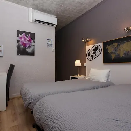 Logis Le Bocage Hotel